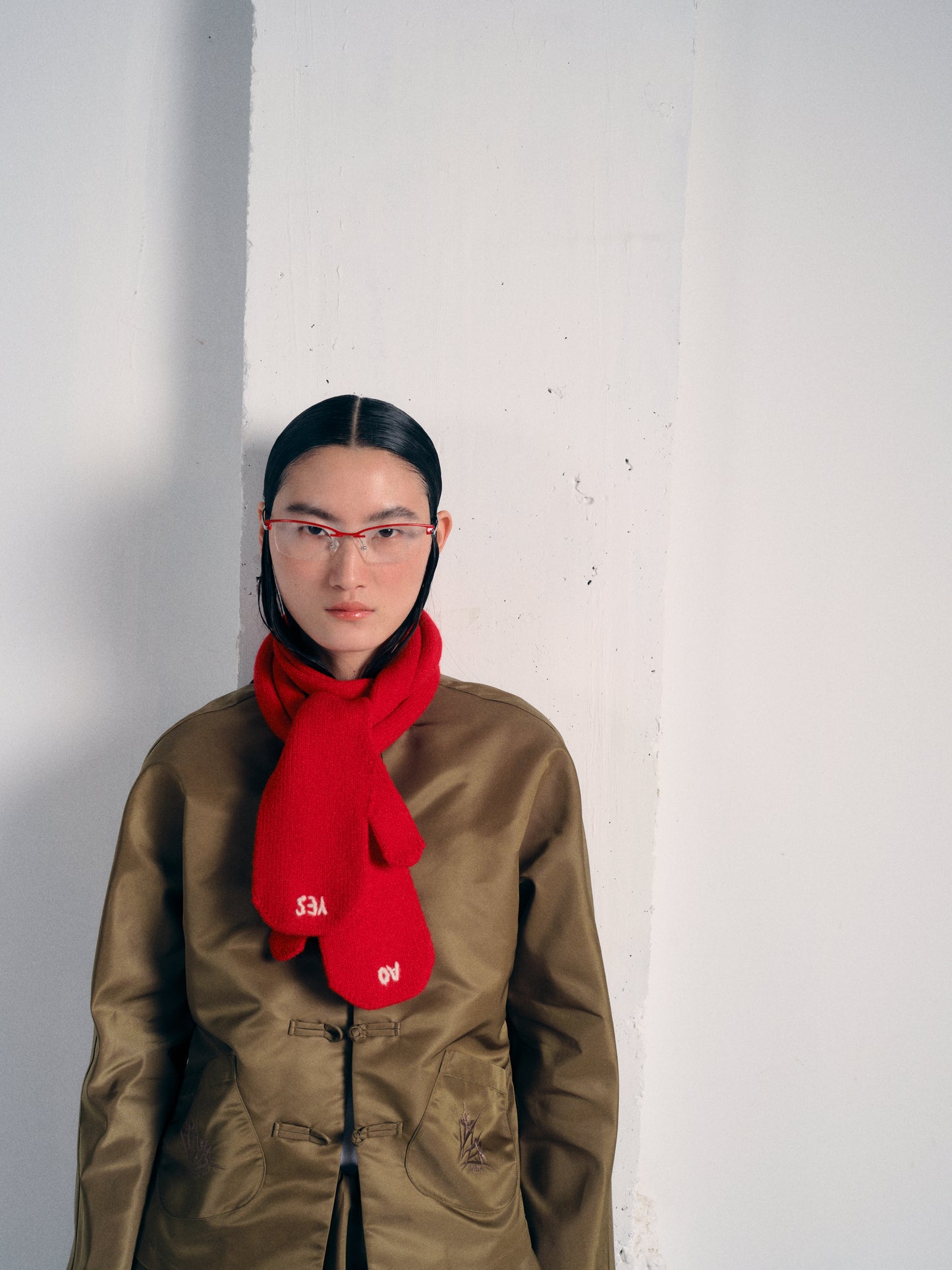 Red Knit Scarf gloves